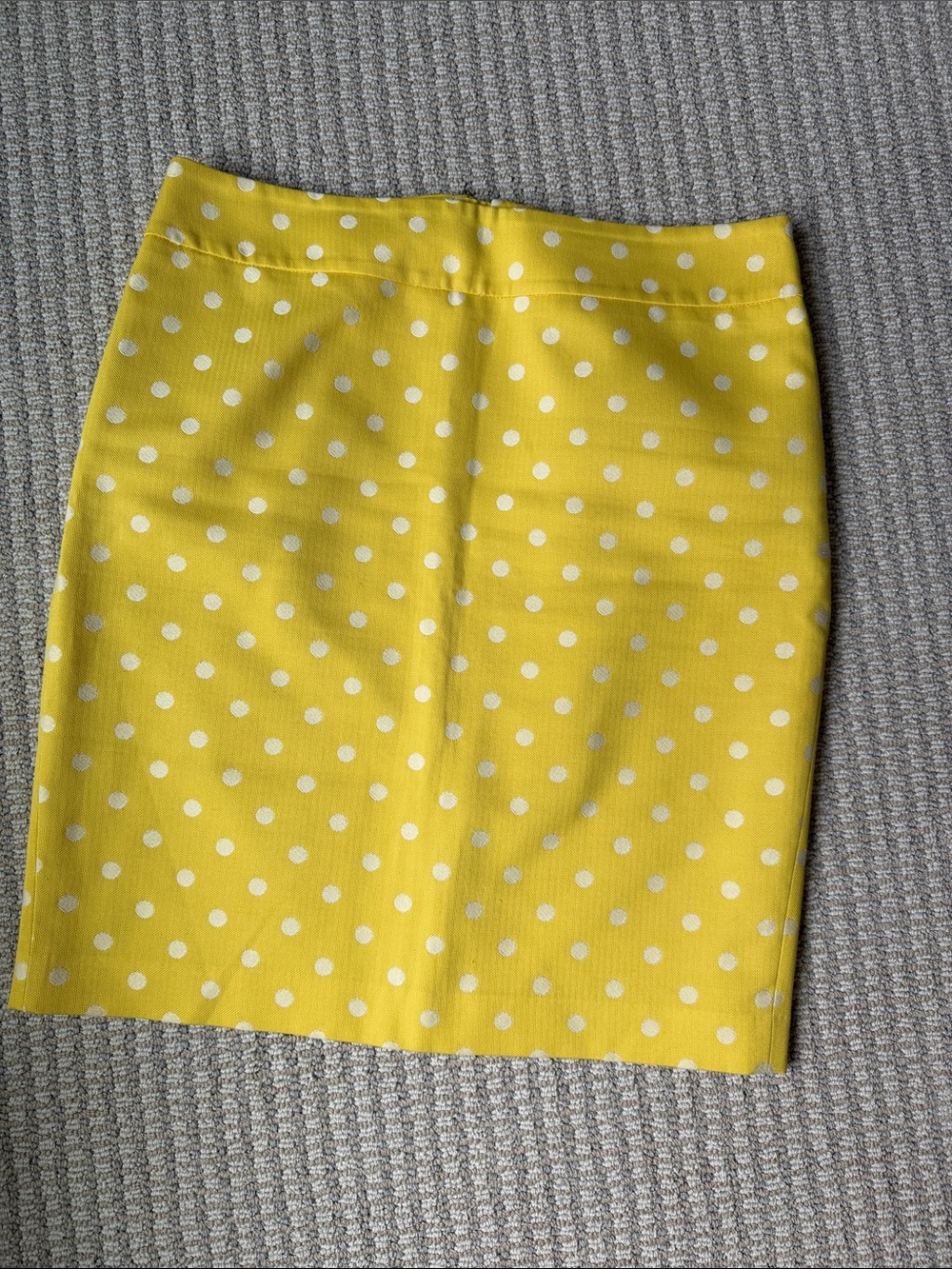 Ann Taylor Yellow Polka Dot Pencil Skirt Size 14